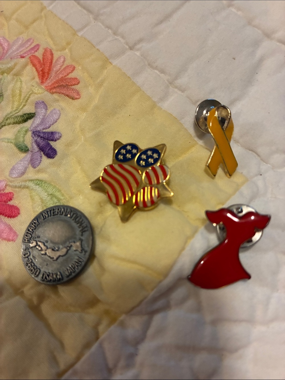 Set of 4 Pins - 1 Dog Paw, Star Enamel Pin, Yellow Ribbon, Japan & Dress Charm